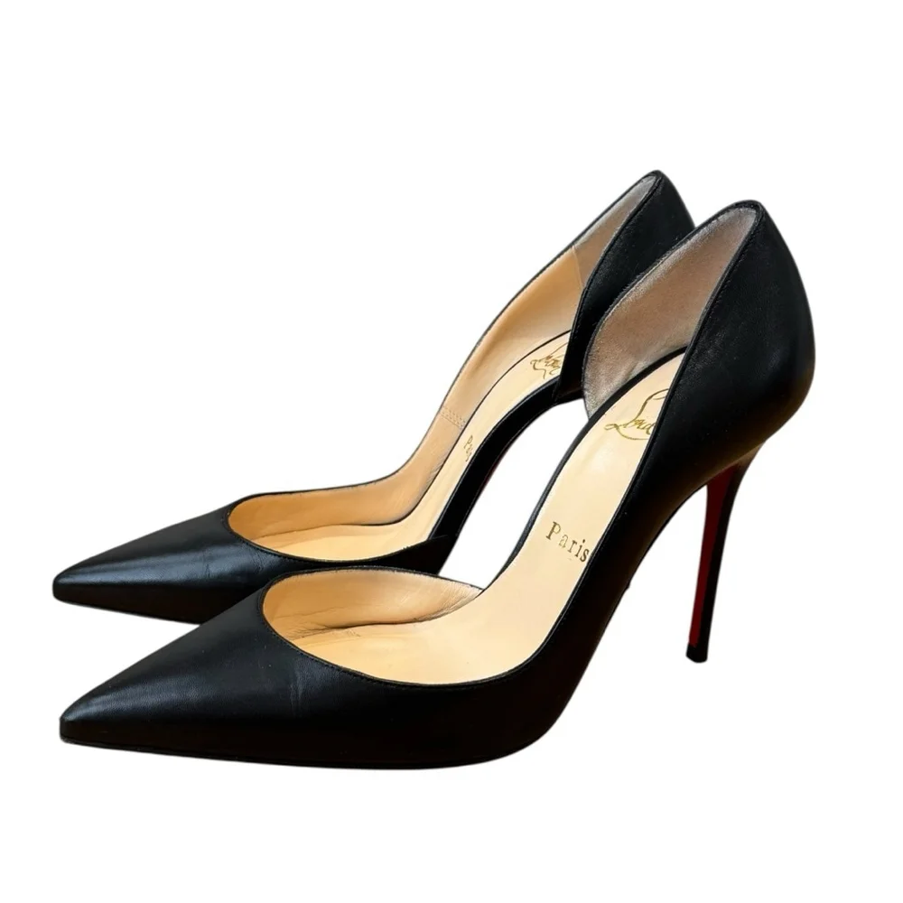Christian Louboutin Iriza 100 Black Leather pointed Pumps